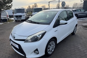 Hybrid 1.5 VVT-i 2013r/ kamera/ Navi/ niska cena