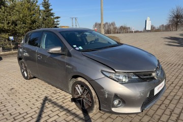 1.8 VVT-i Hybrid 2014r/ navi/ kamera