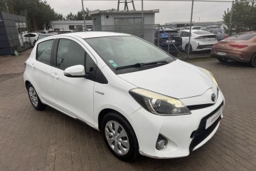 Hybrid 1.5 VVT-i 2013r/ kamera/ Navi/ niska cena ; 15.800 zł.