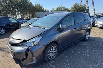 1.8 VVT-i Hybrid 2016r/ lift/ 7-osobowy