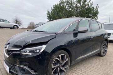 1.6 dCi 2016r/ BOSE/ półskóra/ navi/ LED