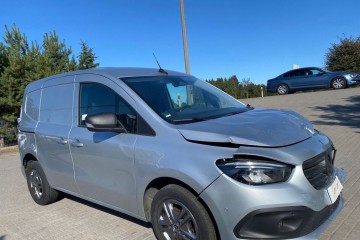 112 1.5 CDI 2022r/ automat/ navi/ LED/ kamera/ podgrzewane fotele