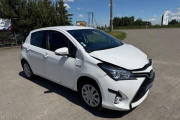1.5 VVT-i Hybrid 2016r/ niski przebieg