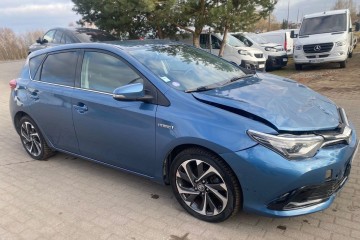 1.8 VVT-i Hybrid 2015r/ po liftingu/ navi/ kamera